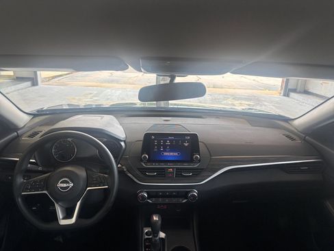 Used 2026 Nissan Altima 2.5 SV FWD image 33