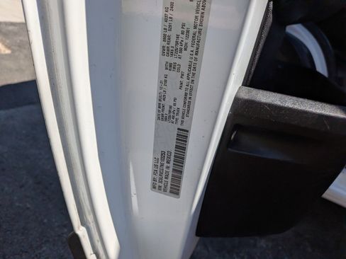 Used 2022 RAM ProMaster 2500 w/ Premium Appearance Group image 17