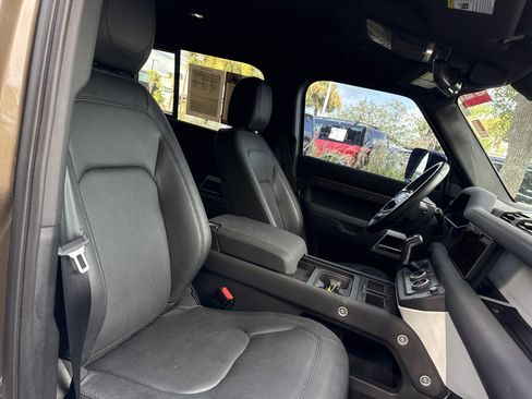 Used 2023 Land Rover Defender 110 S AWD/4WD image 36