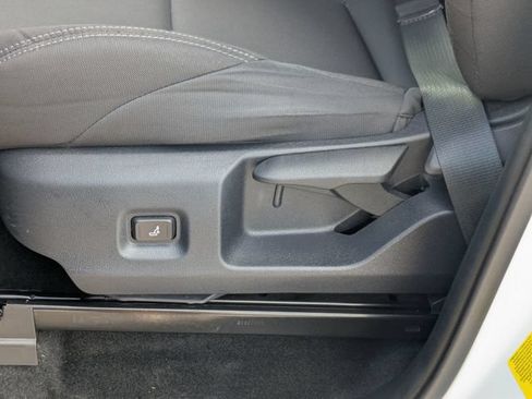 Used 2025 Toyota Tacoma SR RWD image 15