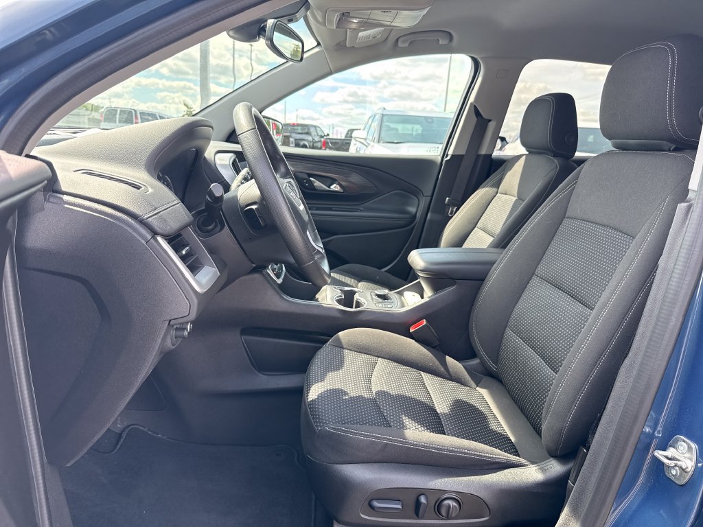 Certified 2024 GMC Terrain SLE w/ Driver Convenience Package AWD/4WD image 16