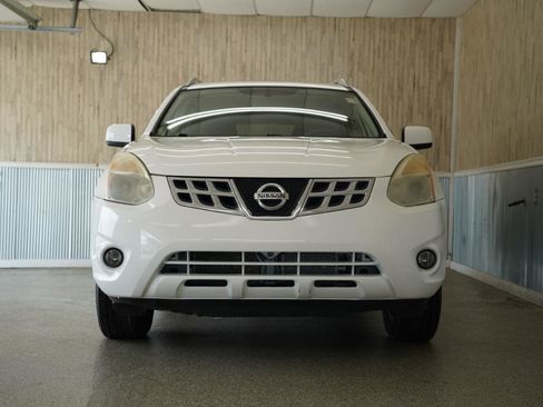 Used 2013 Nissan Rogue SV w/ Premium Pkg FWD image 2