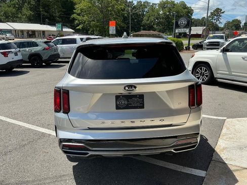 Used 2021 Kia Sorento S w/ Panoramic Sunroof Package FWD image 5