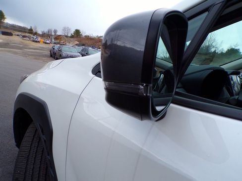 Certified 2025 Subaru Crosstrek 2.5i Limited image 3