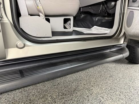 Used 1999 Chevrolet Suburban 2WD image 27