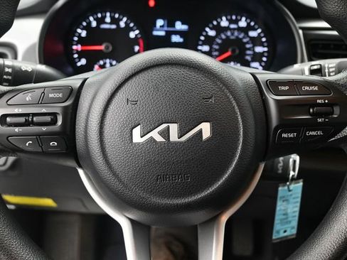 Used 2023 Kia Rio S image 10