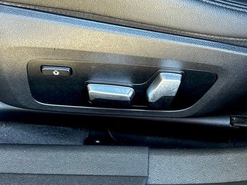 Used 2019 BMW 330i Sedan RWD image 19