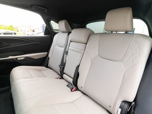 Used 2023 Lexus RX 350 Premium w/ Accessory Package AWD/4WD image 35