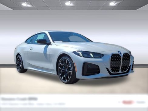 Used 2025 BMW 430i Coupe w/ M Sport Package RWD image 7