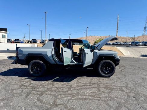 New 2026 GMC Hummer EV 4x4 Crew Cab image 48