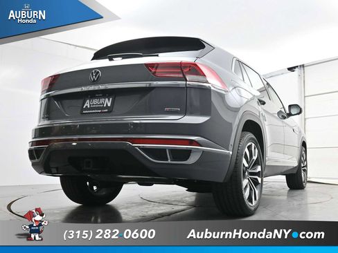 Used 2020 Volkswagen Atlas Cross Sport SEL Premium R-Line AWD/4WD image 26