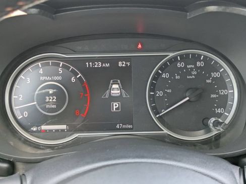 New 2025 Nissan Versa SR w/ Trunk Package FWD image 25