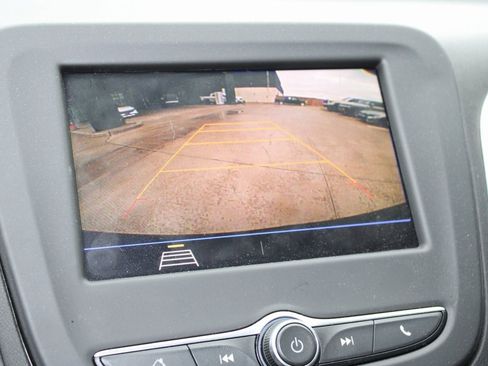 Used 2020 Chevrolet Equinox LS image 7