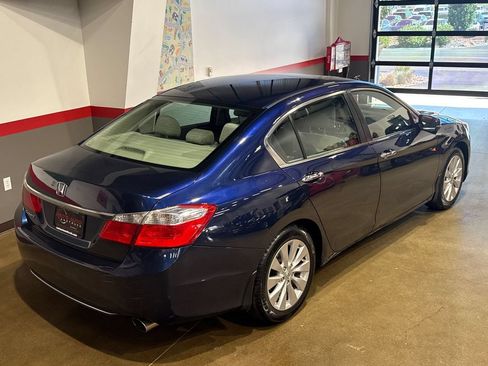 Used 2014 Honda Accord EX image 44