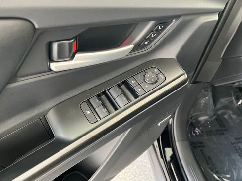 New 2026 Subaru Solterra image 12