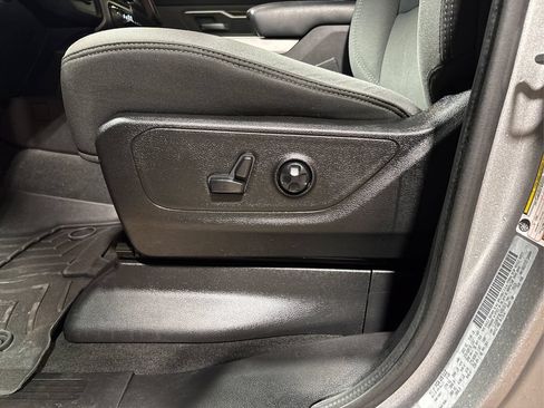 Used 2020 RAM 1500 Big Horn AWD/4WD image 29