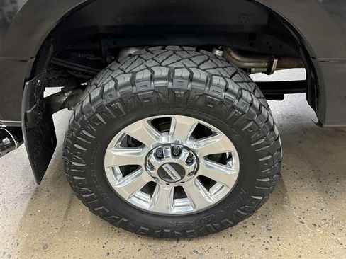 Used 2019 Ford F250 Platinum w/ Platinum Ultimate Package AWD/4WD image 18