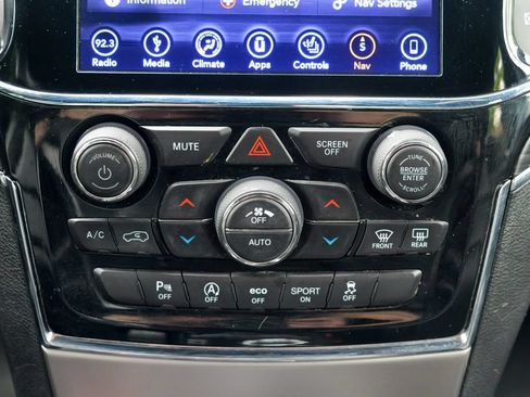 Used 2019 Jeep Grand Cherokee Limited w/ Luxury Group II AWD/4WD image 51