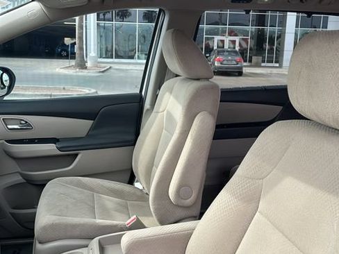 Used 2016 Honda Odyssey EX image 15