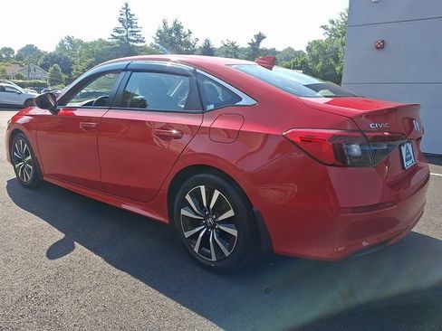Used 2023 Honda Civic EX image 4