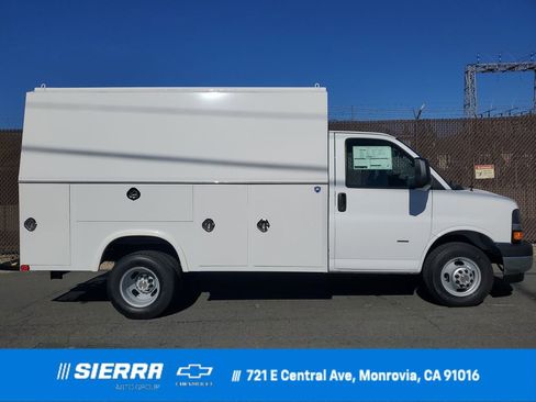 New 2025 Chevrolet Express 3500 w/ Power Convenience Package image 1