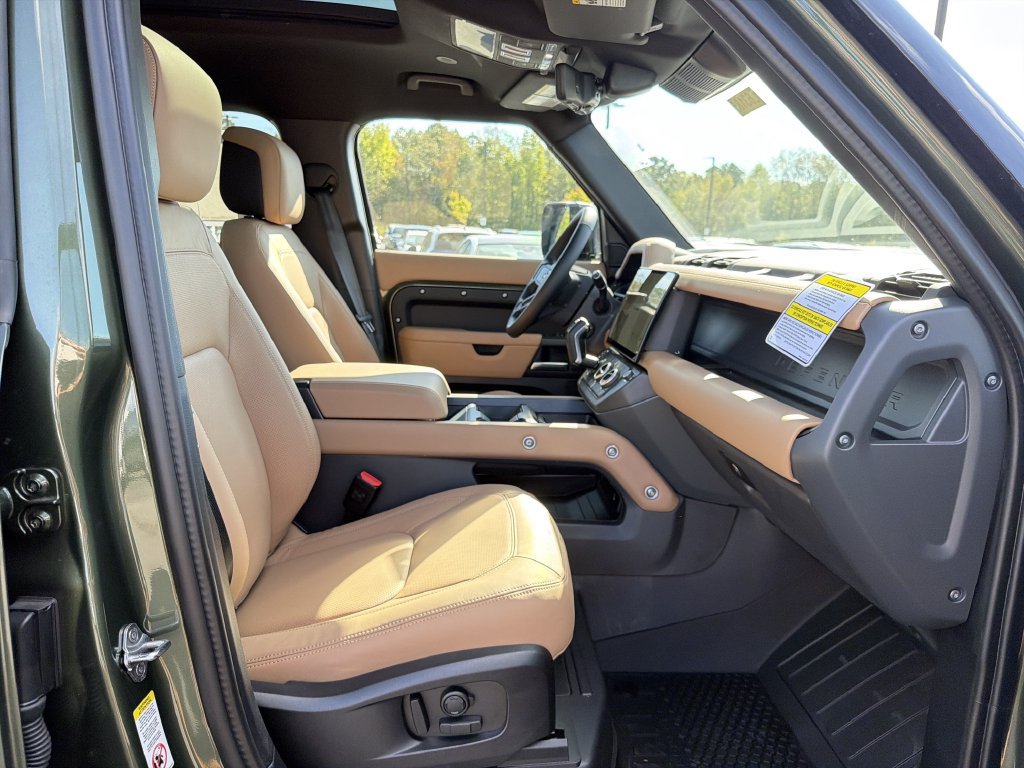 New 2026 Land Rover Defender 110 S AWD/4WD image 15
