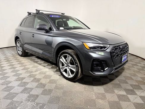 Used 2025 Audi Q5 2.0T Premium w/ Convenience Plus Package AWD/4WD image 9