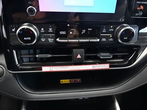 New 2026 Toyota Highlander XLE AWD/4WD image 19