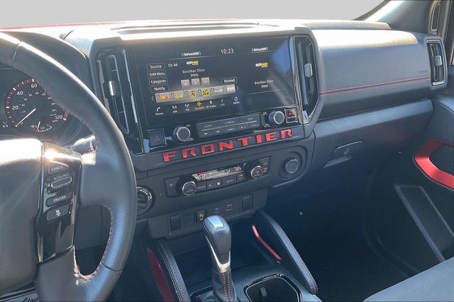 Used 2025 Nissan Frontier PRO-4X AWD/4WD image 7