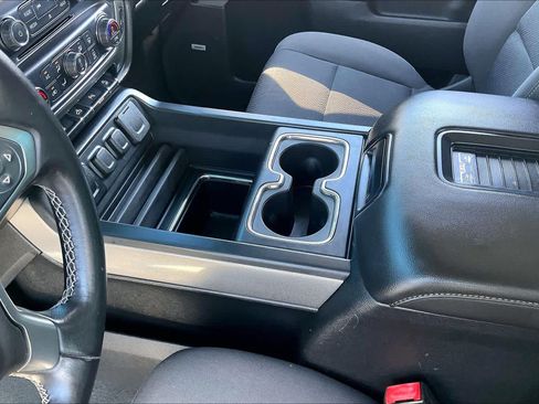 Used 2018 Chevrolet Silverado 1500 LT w/ All Star Edition AWD/4WD image 15