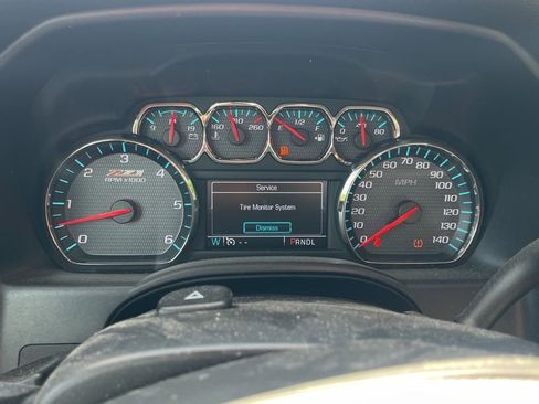 Used 2017 Chevrolet Silverado 1500 LT w/ All Star Edition AWD/4WD image 7