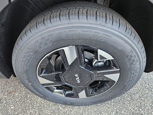 New 2026 Kia Sportage LX image 11