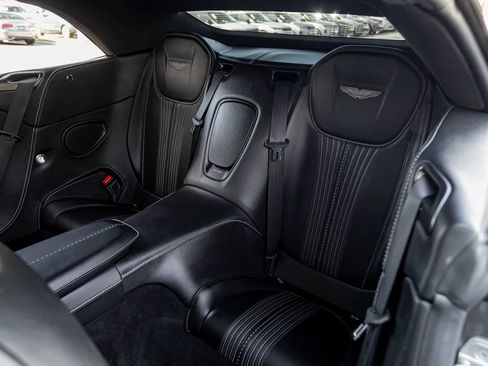 Used 2019 Aston Martin DB11 Volante image 18