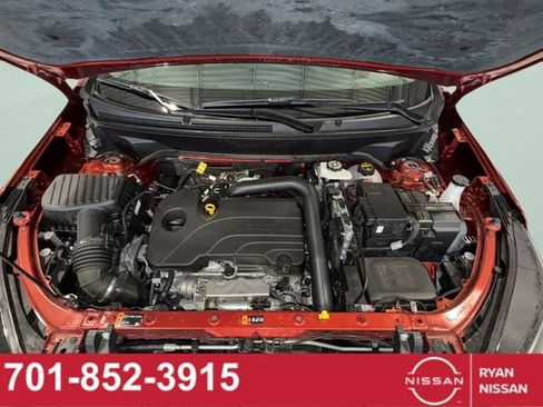 Used 2024 Chevrolet Equinox LT image 43