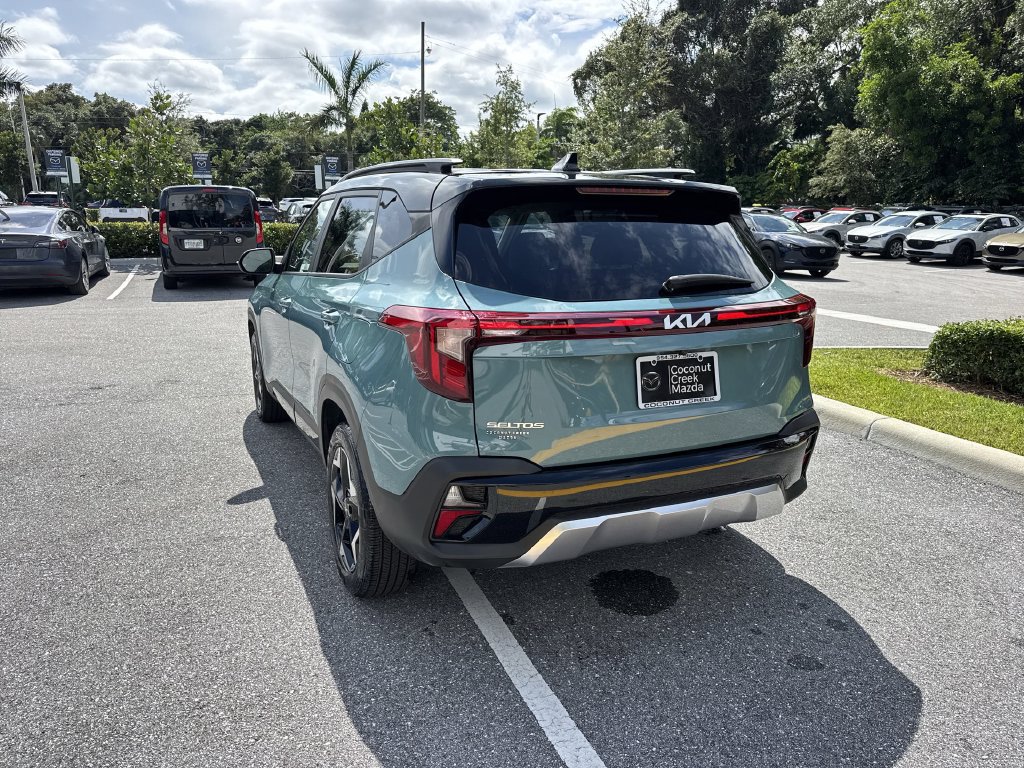 Used 2025 Kia Seltos S FWD image 13