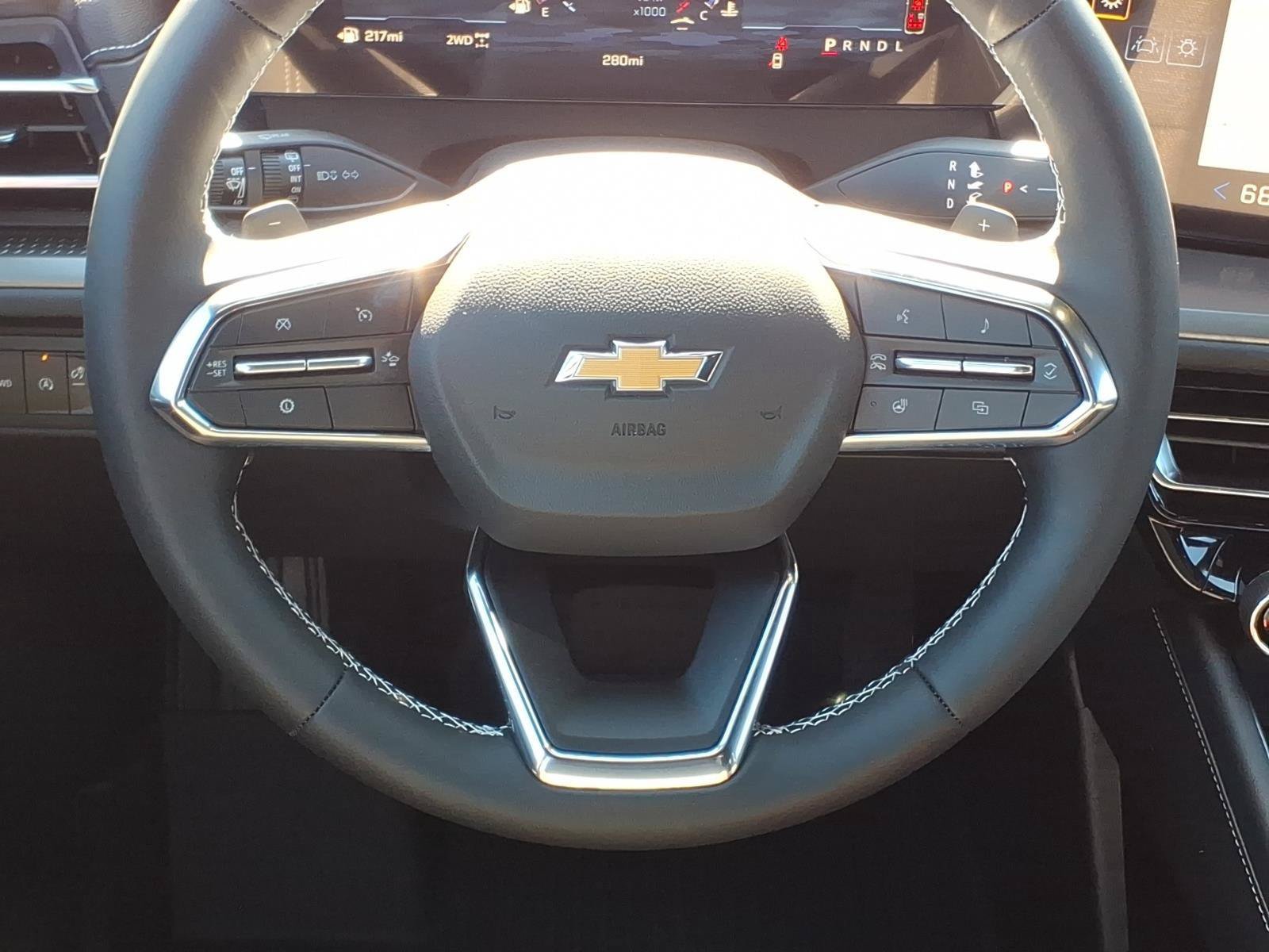 Used 2026 Chevrolet Equinox LT AWD/4WD image 32