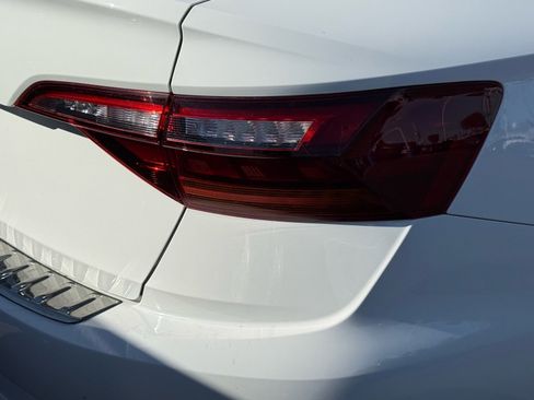 Used 2019 Volkswagen Jetta SE image 11