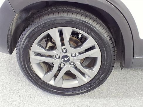 Used 2022 Kia Seltos S image 5