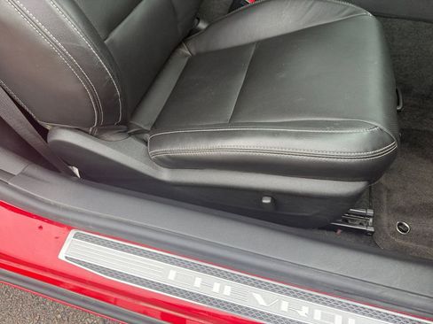 Used 2011 Chevrolet Camaro SS RWD image 17