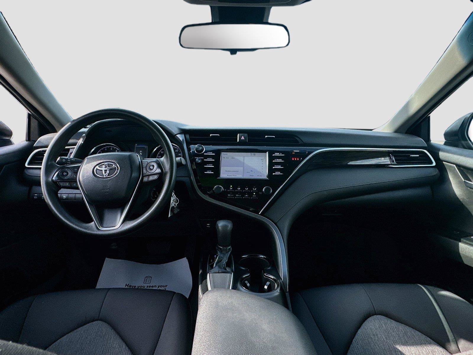 Used 2018 Toyota Camry LE FWD image 29