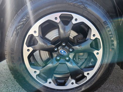 Used 2021 Subaru Crosstrek 2.0i Premium image 10