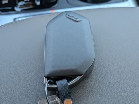 New 2026 Kia Carnival EX image 40