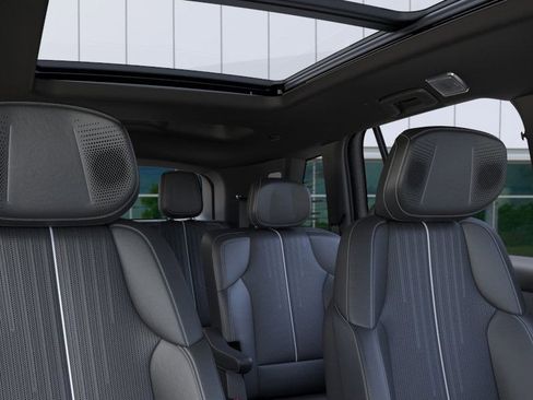 Used 2026 Cadillac Vistiq Sport w/ LPO, Floor Liner Package image 24