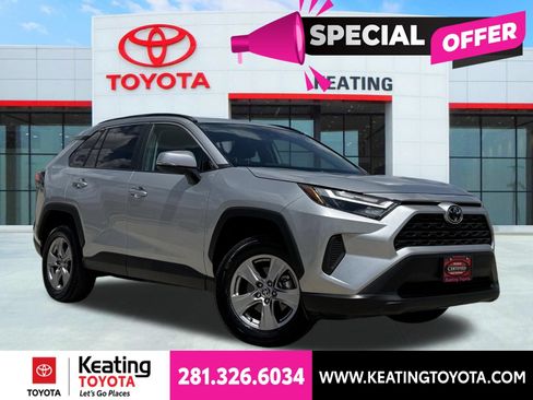Used 2025 Toyota RAV4 XLE AWD/4WD image 1