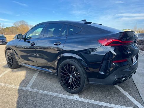 Used 2021 BMW X6 M50i w/ Executive Package AWD/4WD image 3