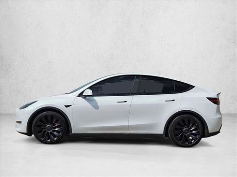 Used 2022 Tesla Model Y Performance AWD/4WD image 8