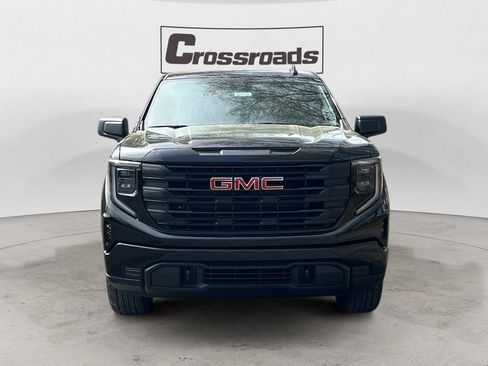 Used 2025 GMC Sierra 1500 Pro w/ Graphite Edition image 8