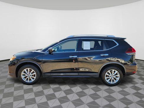 Used 2019 Nissan Rogue SV FWD image 5