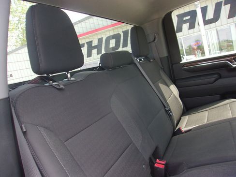 Used 2024 Chevrolet Silverado 2500 LT AWD/4WD image 15