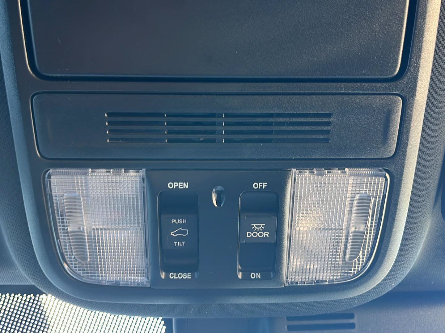 Used 2025 Honda Passport EX-L image 20